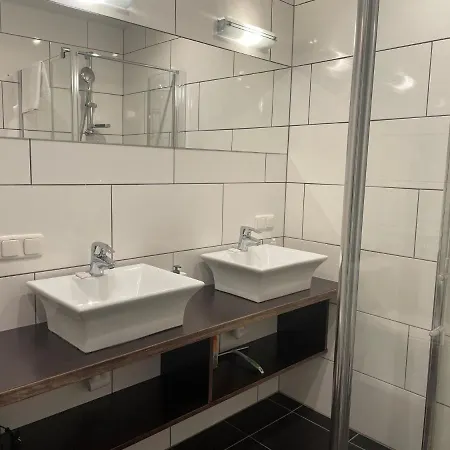 Apartment Linda By Interhome Lejlighed Zell am See